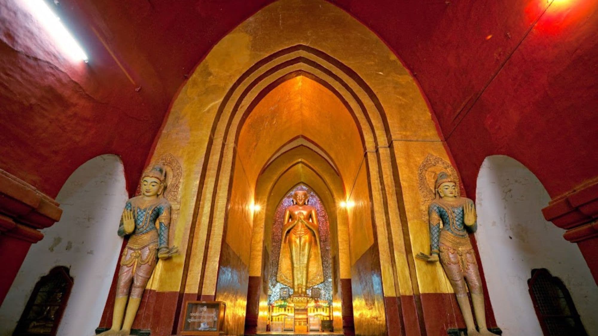 Ananda Pagoda Festival 1